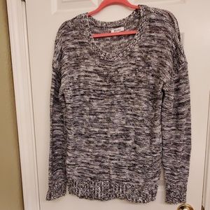Grey knitted long sleeve